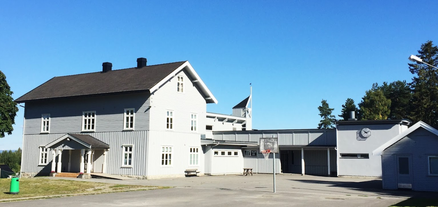 Åsbygda skole (gamledelen som huser 5-7 klasse)